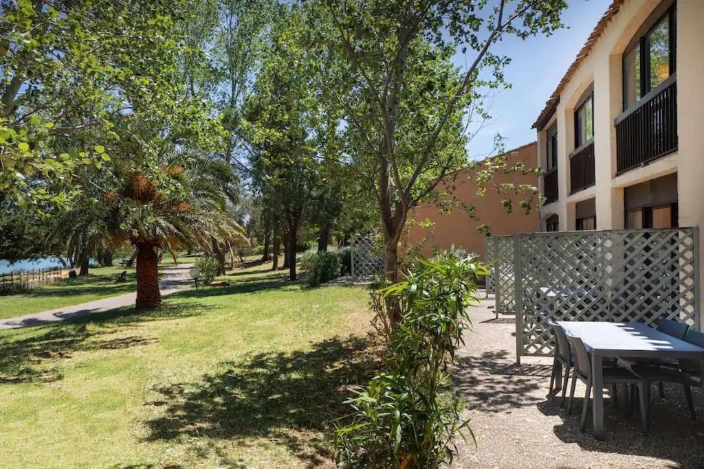 Appartement Residence Vacances Amandier Арл Екстериор снимка