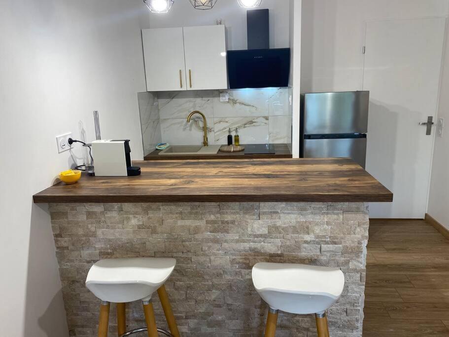 Appartement Residence Vacances Amandier Арл Екстериор снимка