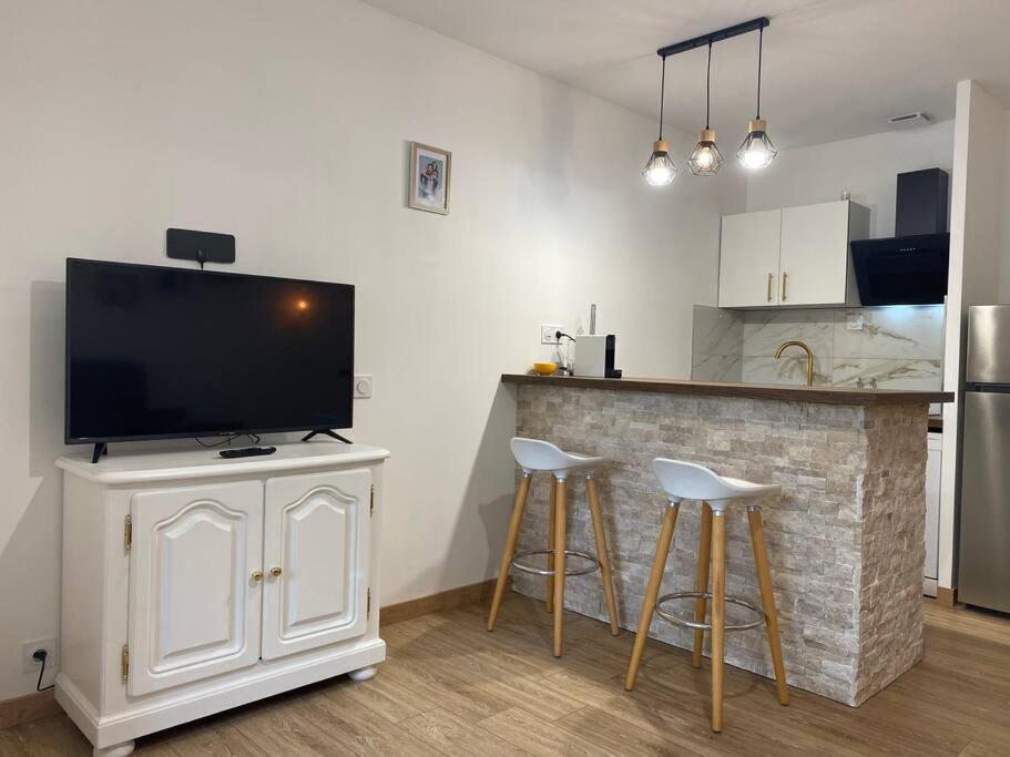 Appartement Residence Vacances Amandier Арл Екстериор снимка